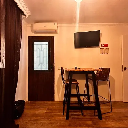 Apartment Beach, & Gibraltar: Small